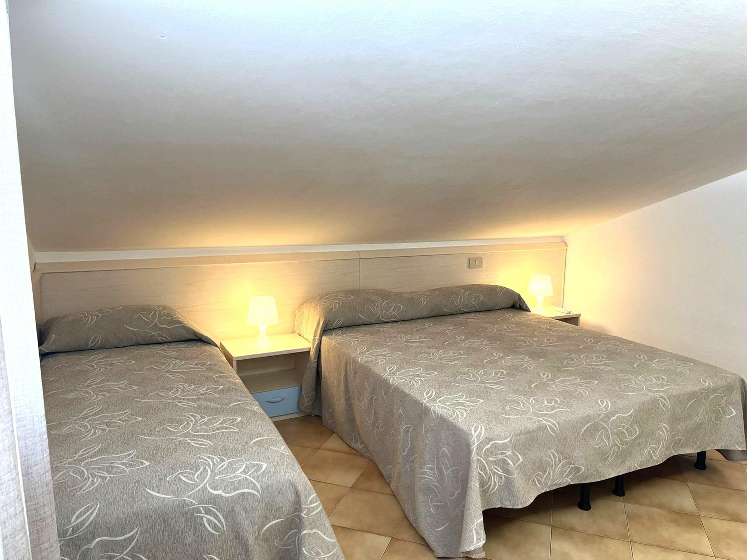 Adria Holiday Family Apartments: Beachside Comfort in Jesolo Exterior photo